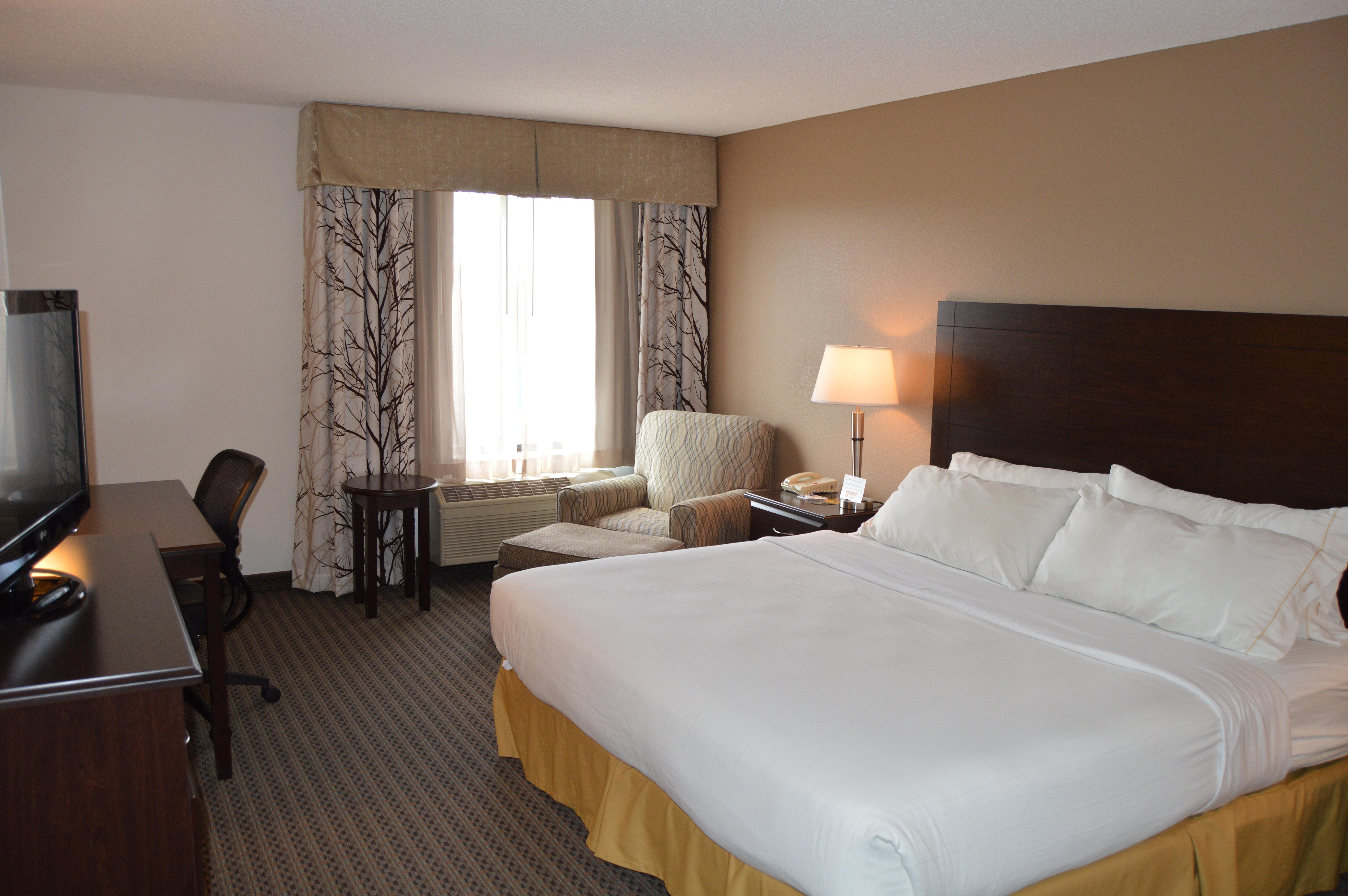holiday inn express and suites winner by ihg