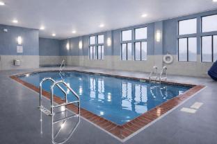 holiday inn express and suites winner by ihg
