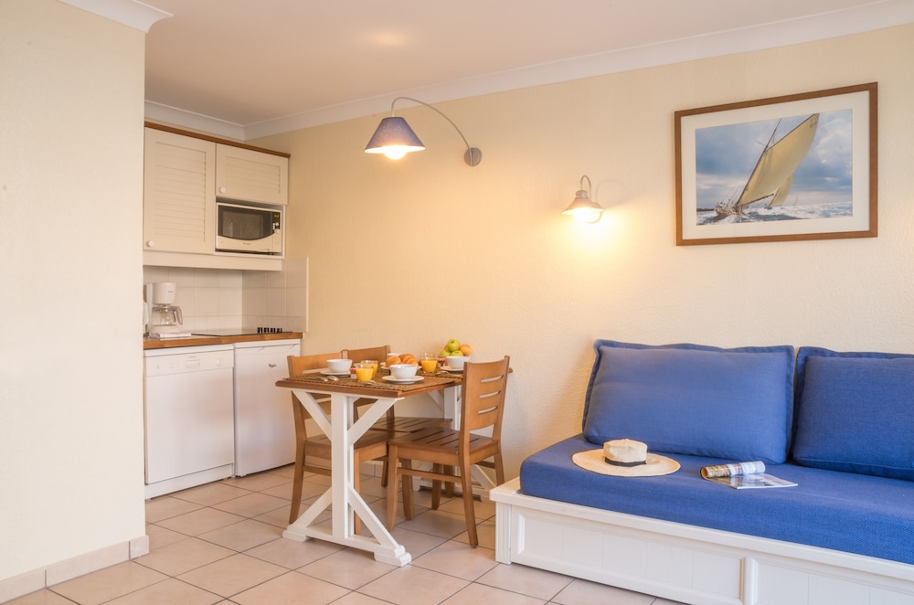 pierre and vacances residence bleu marine