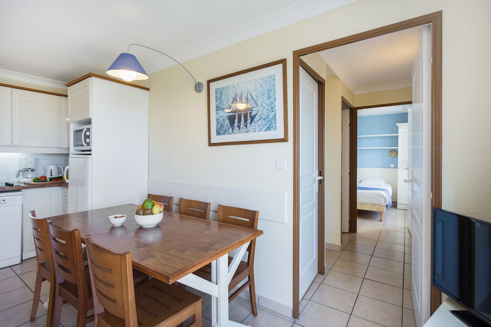pierre and vacances residence bleu marine