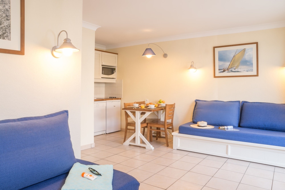 pierre and vacances residence bleu marine