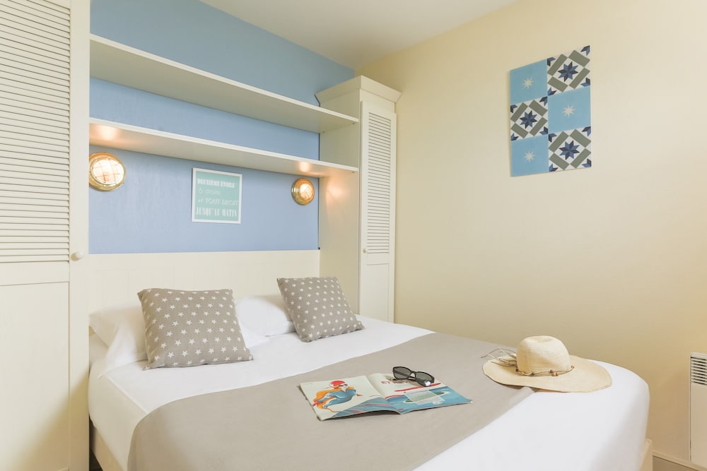 pierre and vacances residence bleu marine