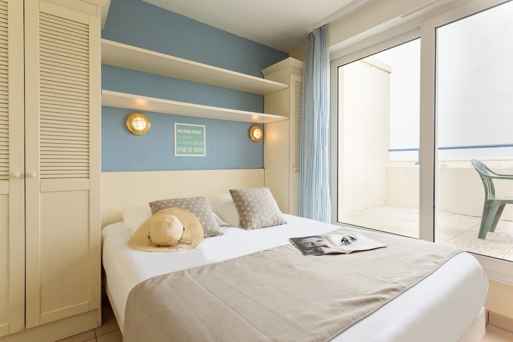 pierre and vacances residence bleu marine