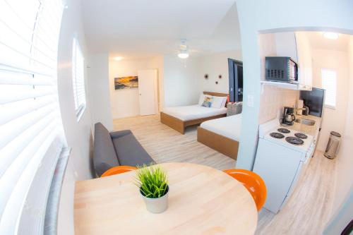st pete beach suites