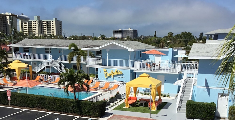 st pete beach suites