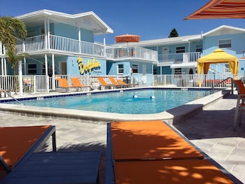 st pete beach suites
