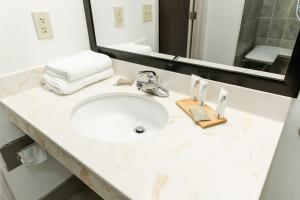 country inn and suites by radisson helen ga