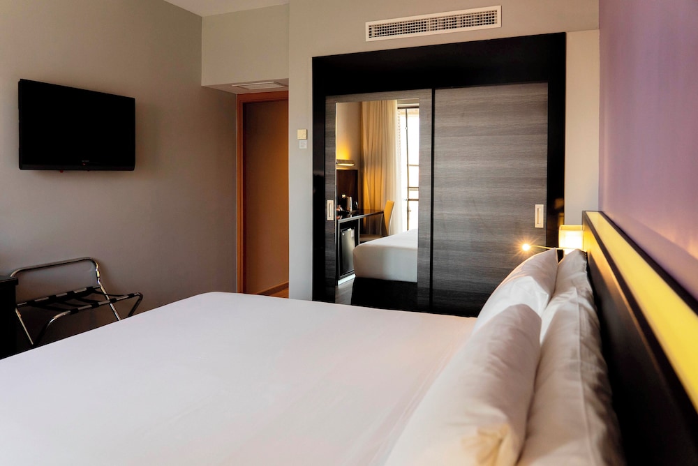 hotel cordoba medina azahara affiliated by melia