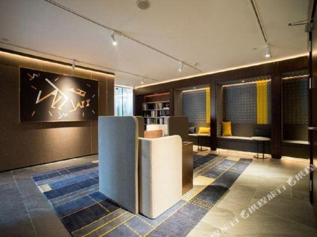 home inn plus nanjing railway station xuanwu lake