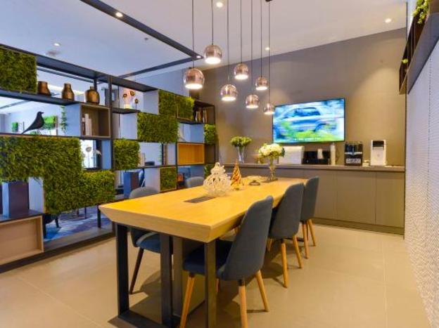 home inn selected dalian xinghai plaza convention and exhibition center