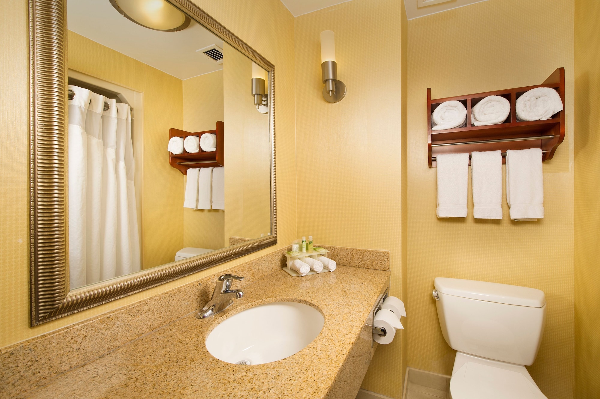 holiday inn express washington dc bw parkway by ihg