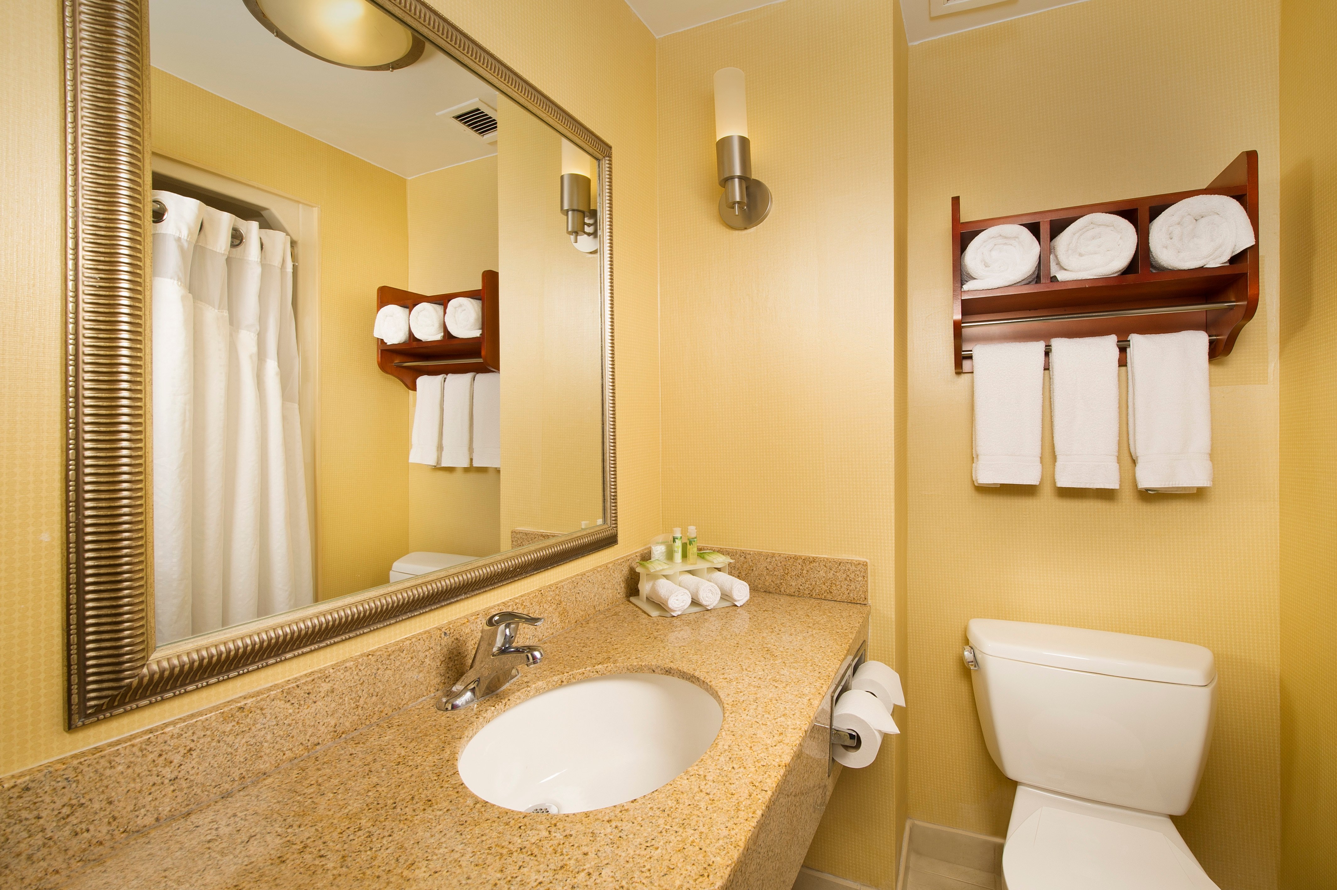 holiday inn express washington dc bw parkway by ihg