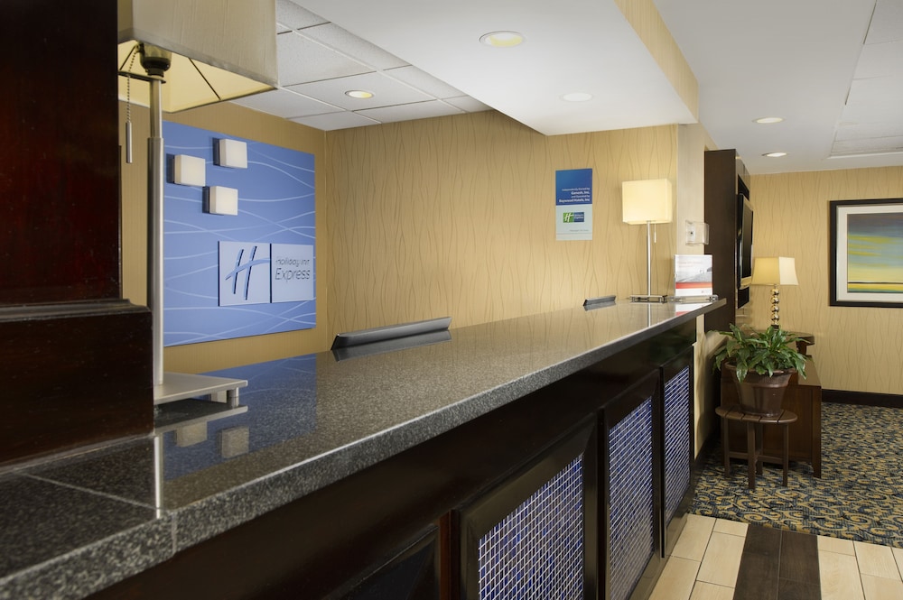 holiday inn express washington dc bw parkway by ihg