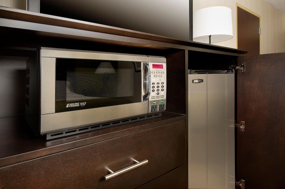 holiday inn express washington dc bw parkway by ihg