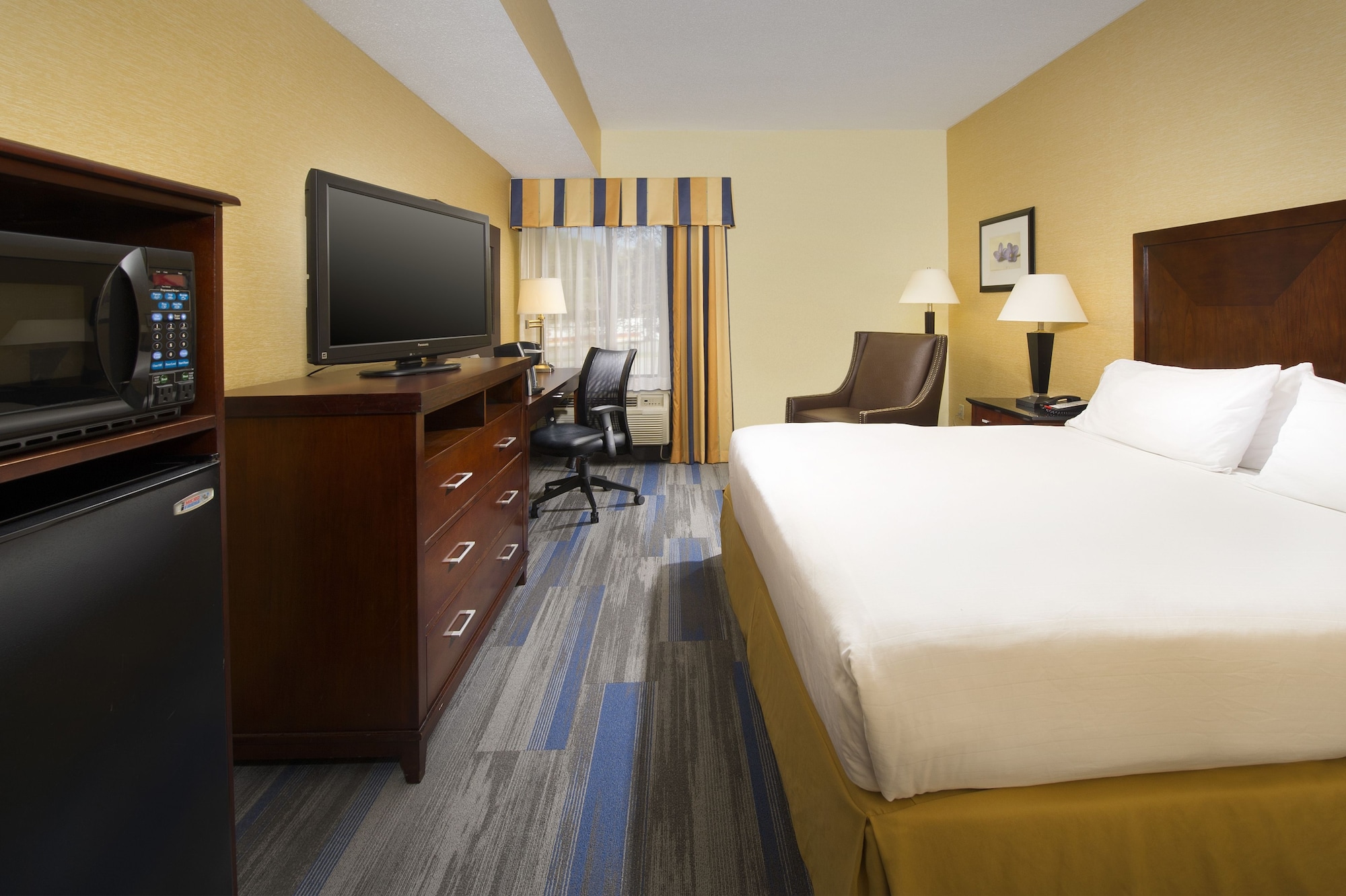 holiday inn express washington dc bw parkway by ihg