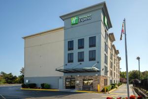holiday inn express washington dc bw parkway by ihg