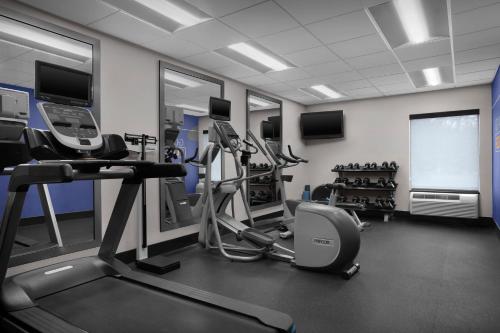 holiday inn express washington dc bw parkway by ihg