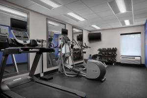 holiday inn express washington dc bw parkway by ihg