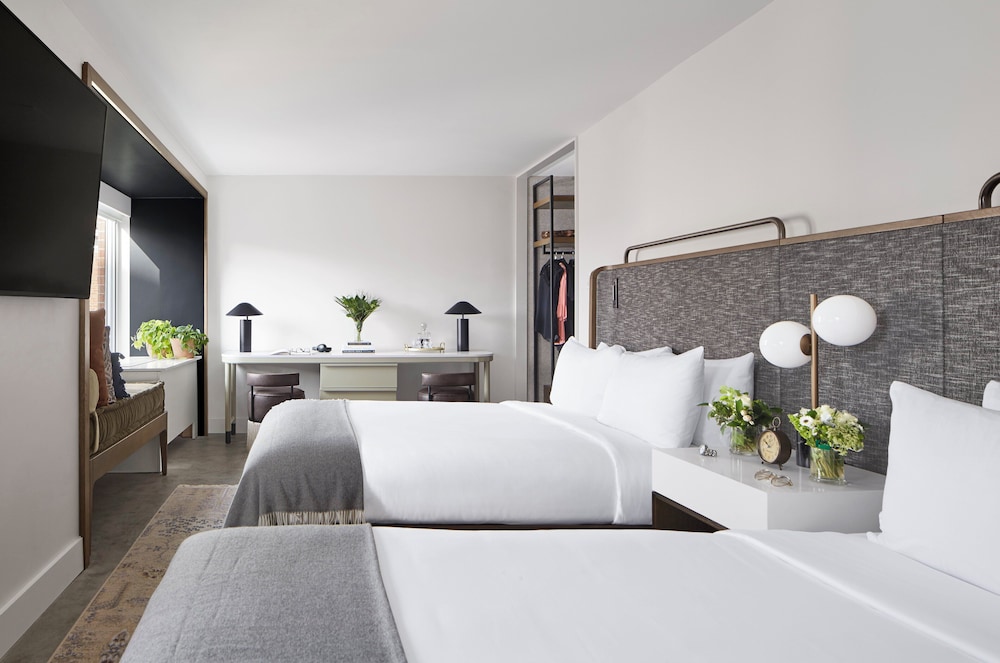 yours truly dc vignette collection by ihg
