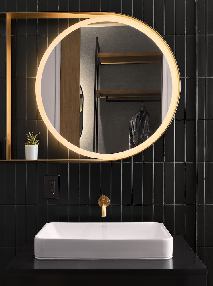 yours truly dc vignette collection by ihg