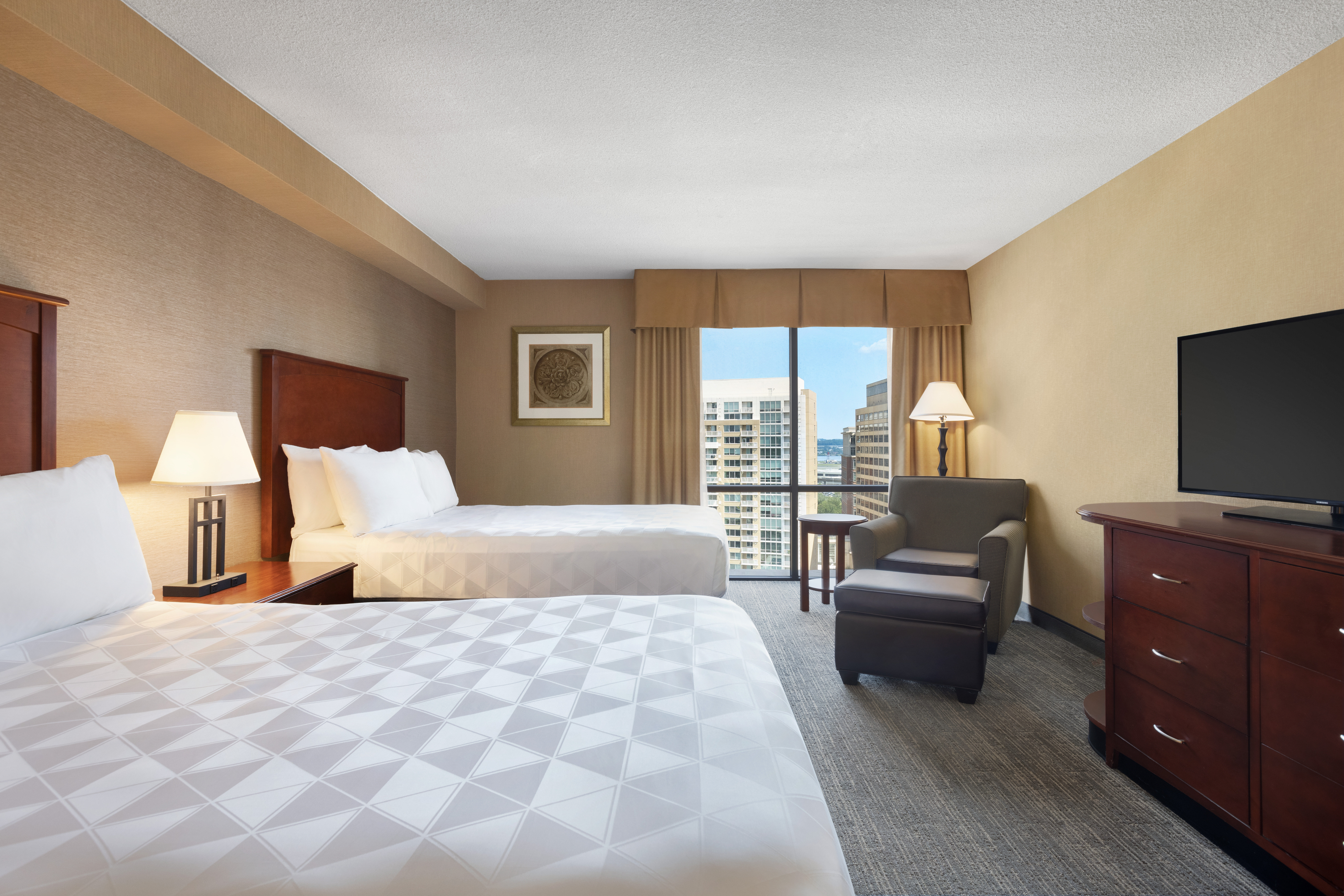 holiday inn national airport crystal city by ihg