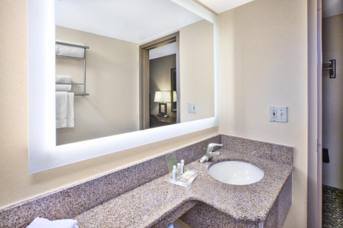 holiday inn national airport crystal city by ihg