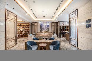 atour hotel chengdu chunxi road tianfu plaza metro station