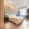 atour hotel chengdu chunxi road tianfu plaza metro station