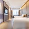 atour hotel chengdu chunxi road tianfu plaza metro station