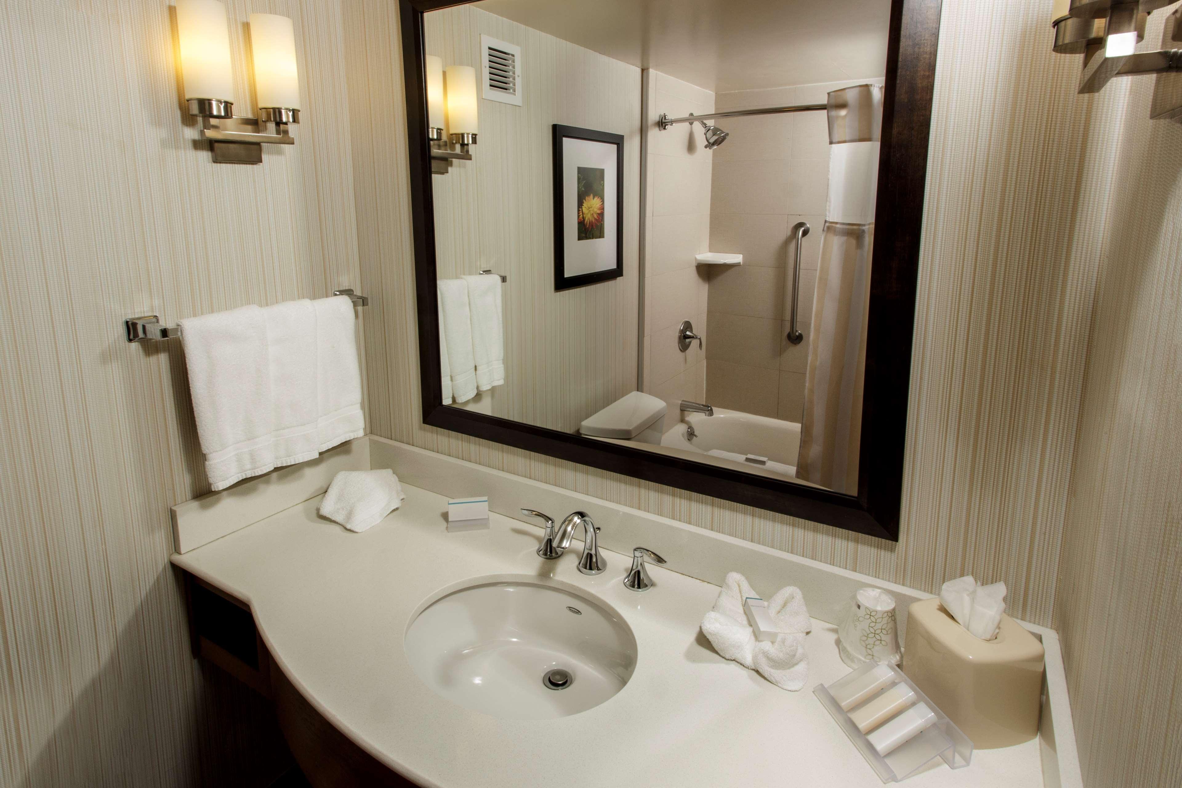 hilton garden inn new york staten island