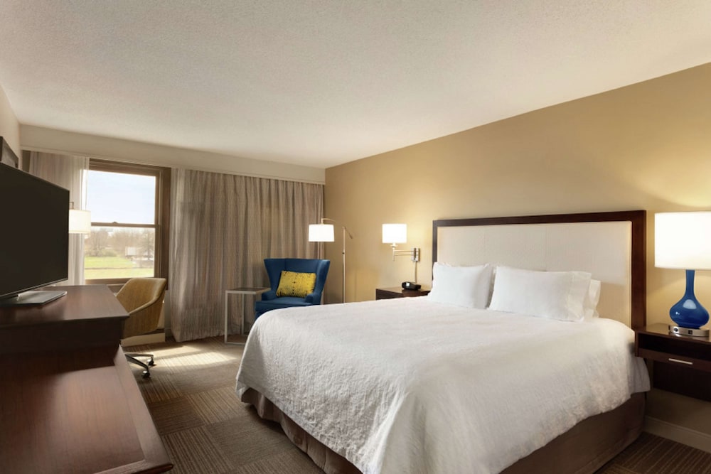 hampton inn and suites springdale
