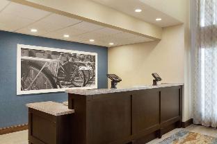 Hampton Inn & Suites Springdale,Bentonville - Fayetteville>>Arkansas,3 star