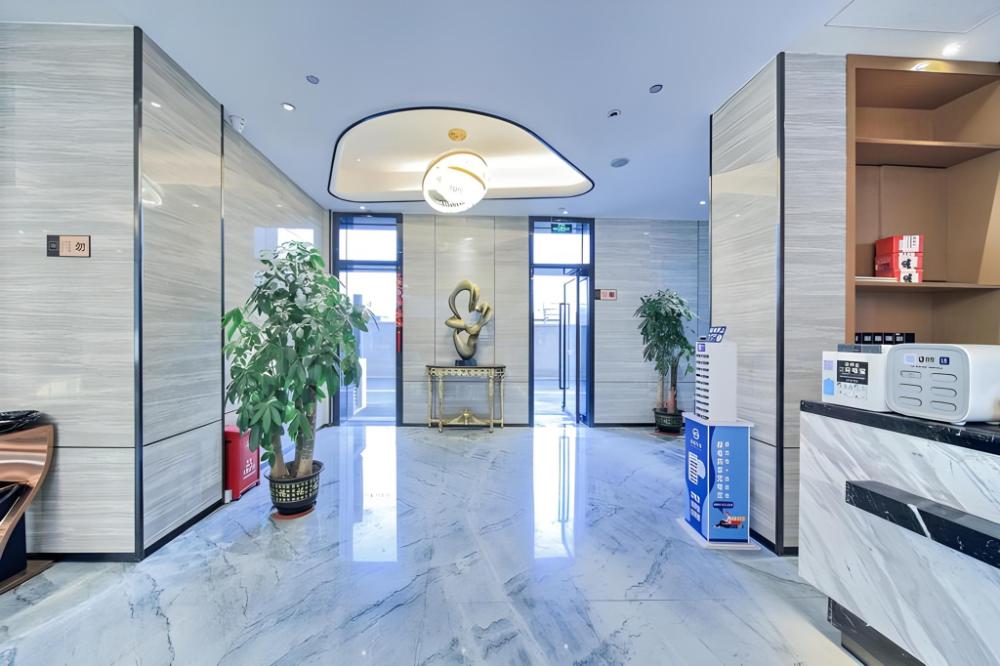 rezen royal hotel huizhou huicheng