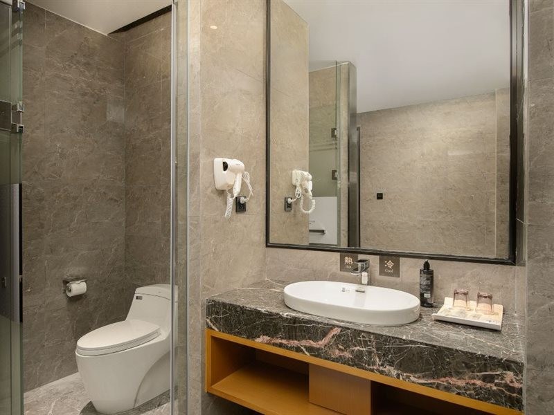 rezen royal hotel huizhou huicheng
