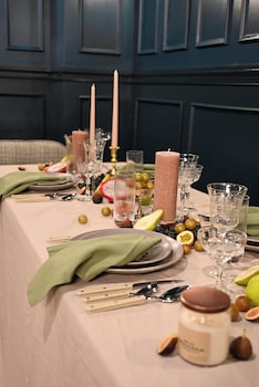 the artmore hotel closed