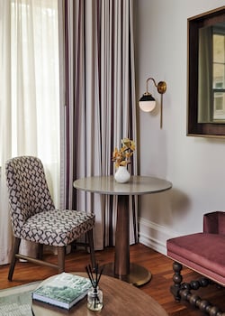 the artmore hotel closed