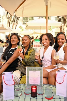 the artmore hotel closed