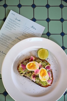 the artmore hotel closed