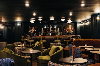 the artmore hotel closed