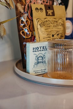 the artmore hotel closed