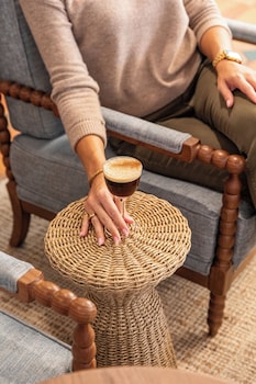 the artmore hotel closed