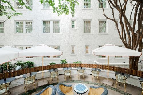 the artmore hotel closed