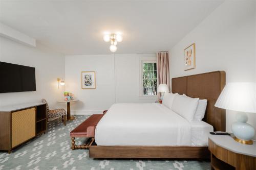 the artmore hotel closed