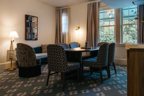 the artmore hotel closed
