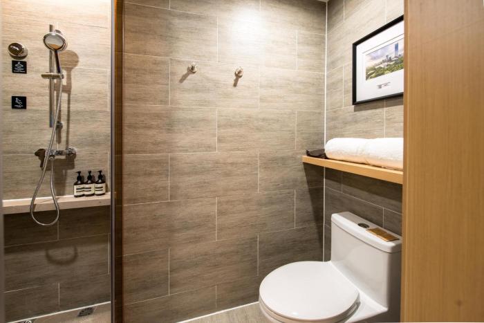 atour hotel shenzhen baoan international airport