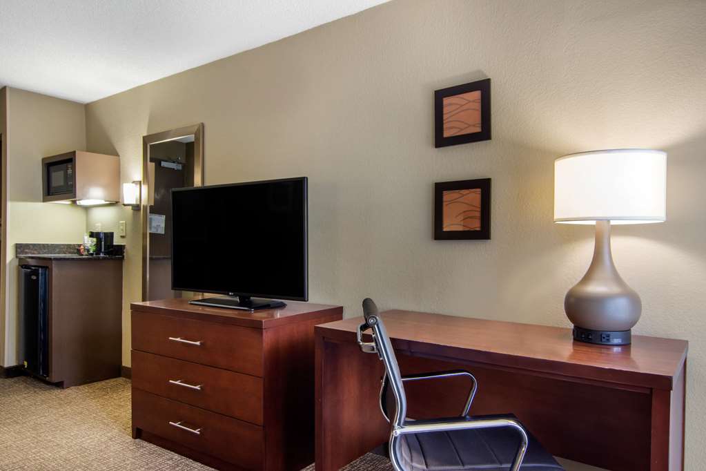 comfort inn sandy springs perimeter