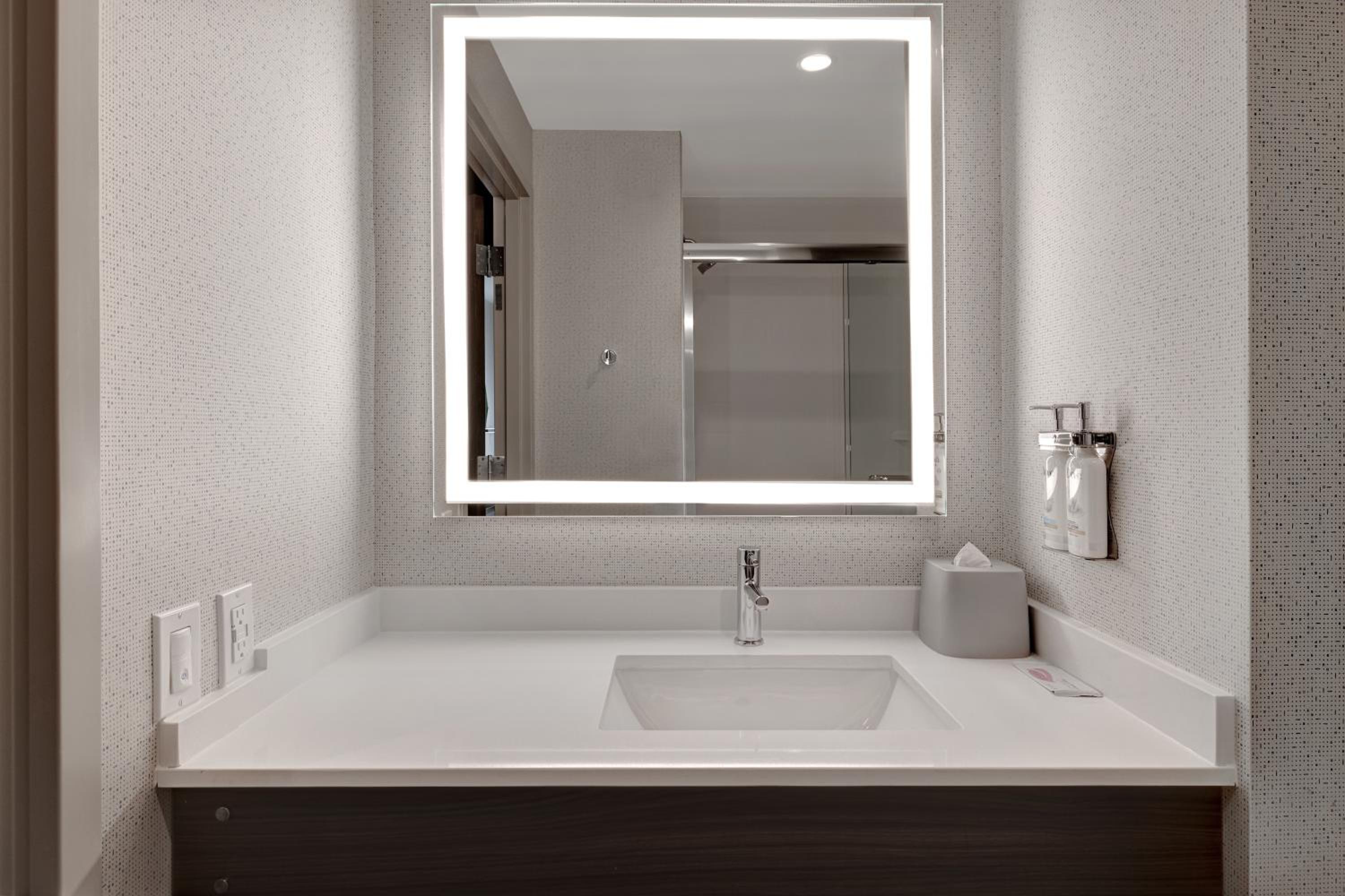 hilton suites atlanta perimeter