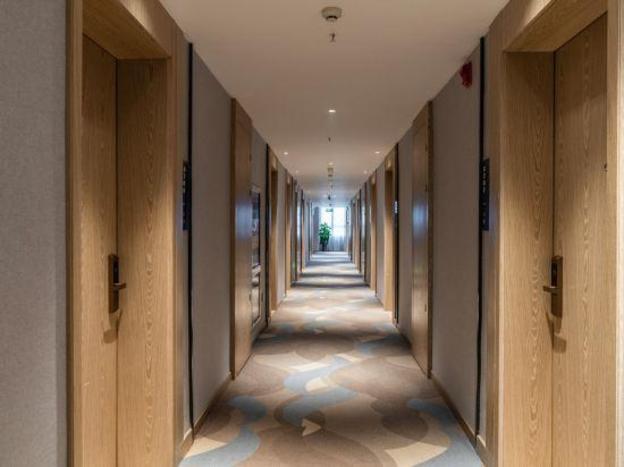 kyriad marvelous hotel pingxiang wanlong bay