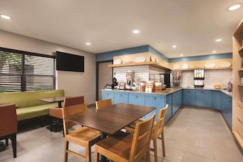 country inn and suites by radisson lawrenceville ga