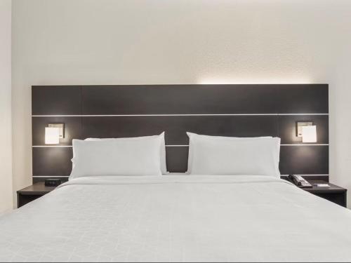 holiday inn express atlanta w i 20 douglasville by ihg